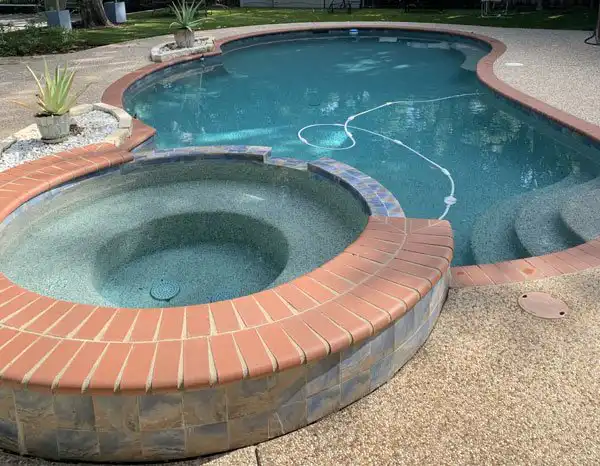 pool and hot tub cleaning services