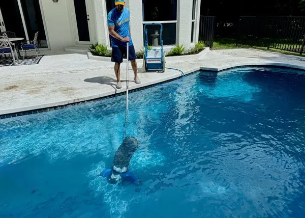 pool cleaning parkland