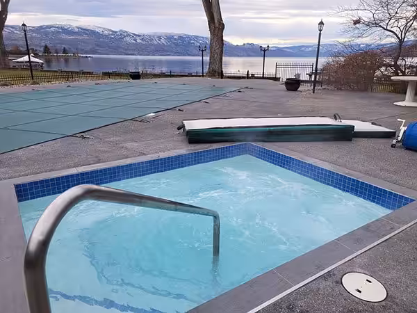 commercial hot tub cleaning